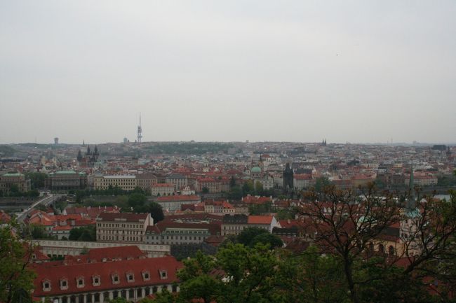 5/13　聖ヴィート大聖堂よりプラハ市街を望む