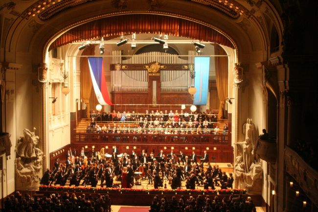 5/13　プラハ　市民会館（内部）