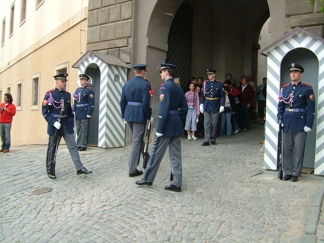 5/13　プラハ　衛兵交代