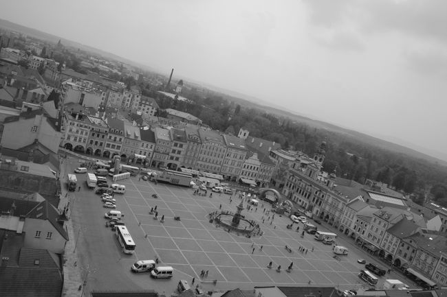 5/14　チェコ　チェスケー・ブジェヨヴィツェ<br />真四角の広大な「プジェミスル・オタカル２世広場」を中心に、ゴシック、バロックの建築が立ち並ぶチェスケー・ブジェヨヴィツェの旧市街