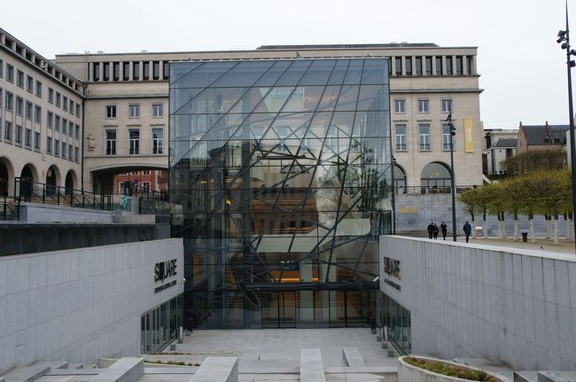 コングレ宮(北西側)の中庭