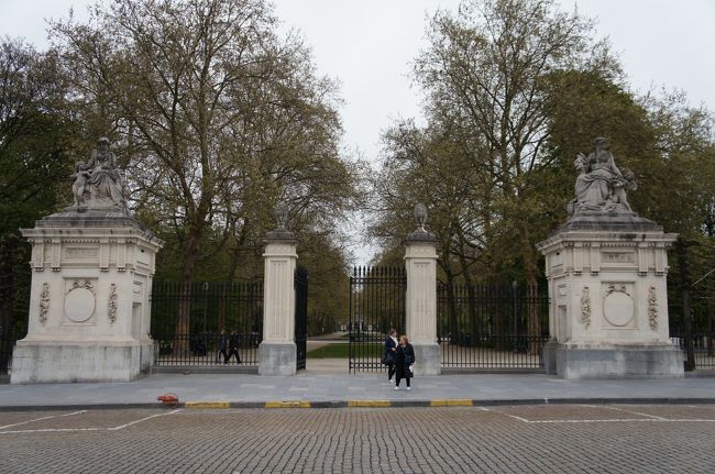 ブリュッセル公園(南側)とパレ広場
