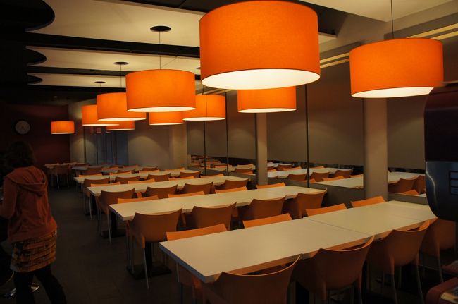 ブリュッセル'ジャック・ブレル'(ユースホステル)の食堂