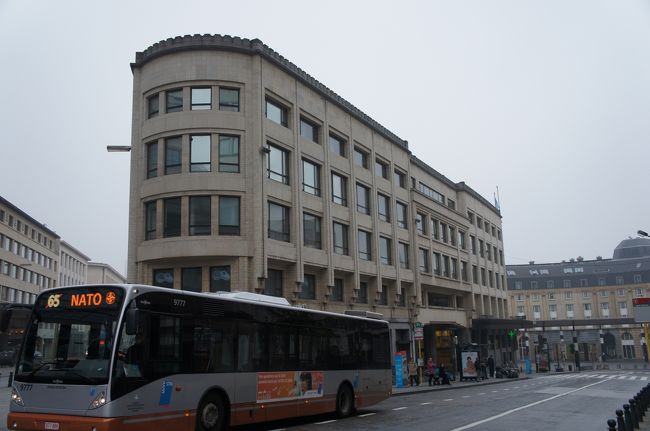 ブリュッセル中央駅(東側)とピュットリー通り