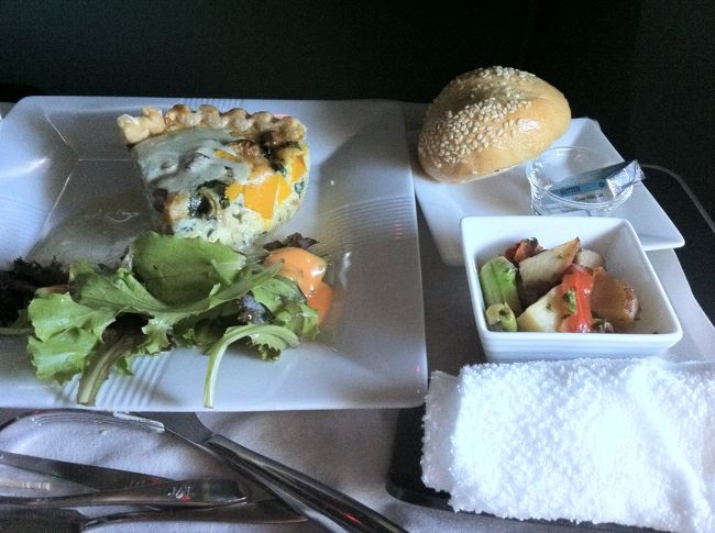 途中でキッシュを頂きました。