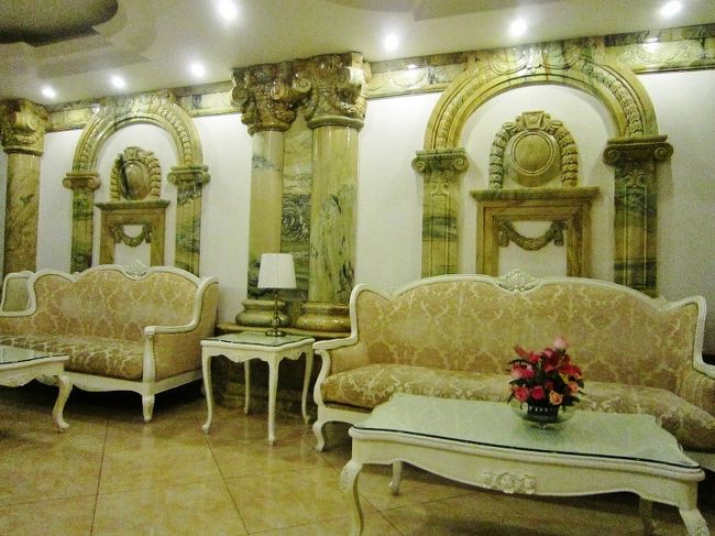 この酷いインテリアが無ければ、もっと快適な<br />ホテルライフが送れるのに、とても残念です。<br /><br />