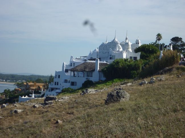 モンテビデオ郊外には、スペイン・イスラム調の歴史的な建造物も！