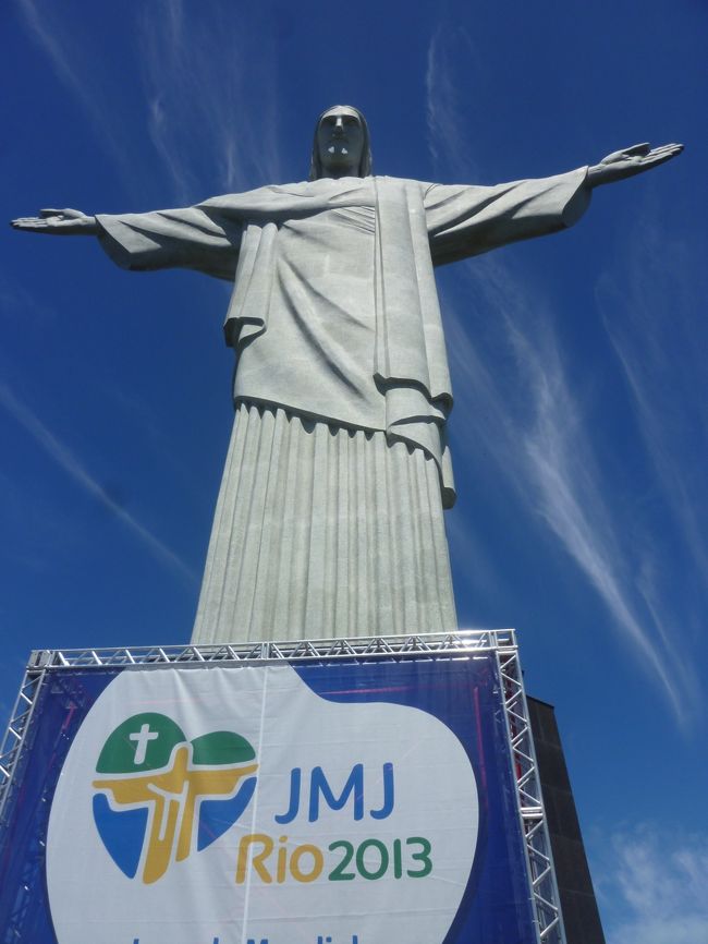 ポルトガル・リスボンのキリスト様に比べて、お顔が少し厳しそうに見える？