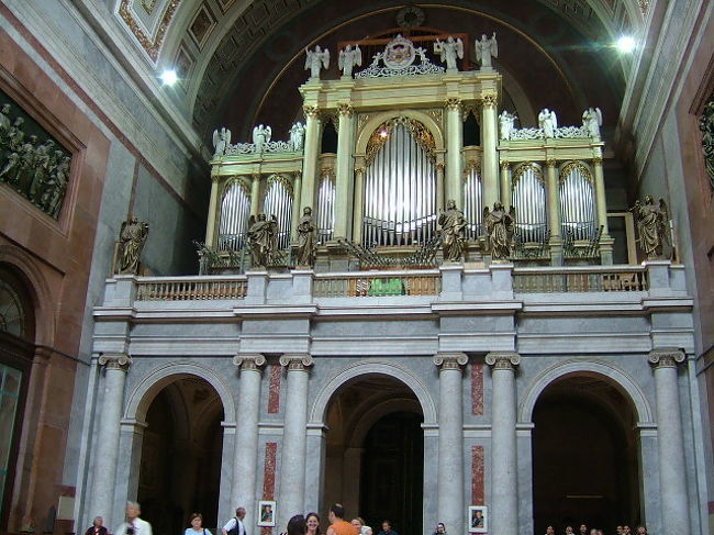 5/17　エステルゴム大聖堂