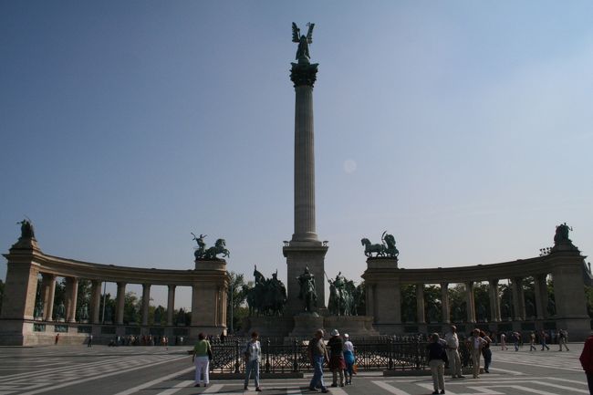 5/18　ブダベスト　英雄広場