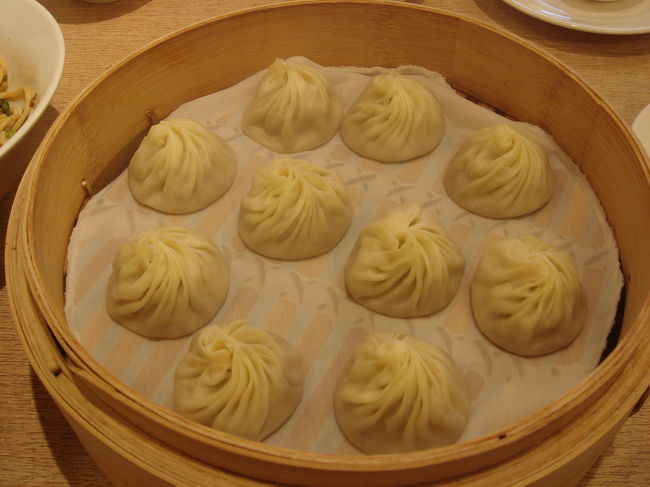 ・・・やっぱり最終日も鼎泰豊に行っちゃった(≧▽≦)ノ<br />明日からしばらく食べられないって思っちゃうと、食い溜めしちゃうな〜。