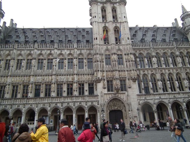 　これで、グランド・プラスにやってきました。