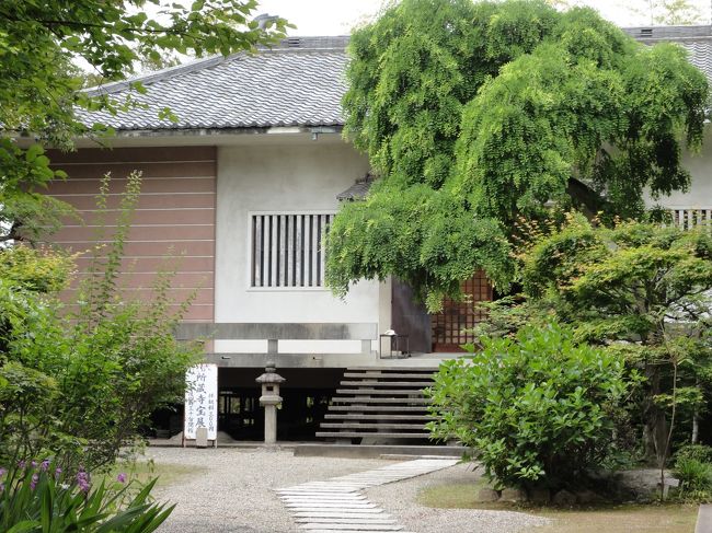 後ろ髪をひかれながら・・・