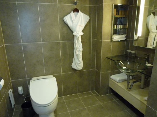 近くにチムジルがあるからほぼ使わないけど、バスルームも広くってトイレもウォシュレット！