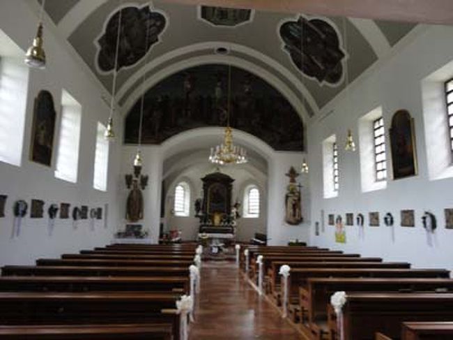 アニフ教区教会 <br />内部