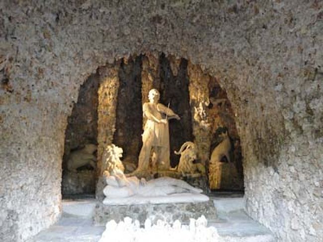 ヘルブルン宮殿