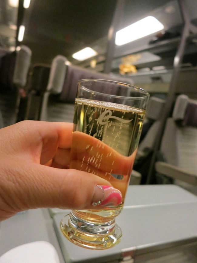 シャンパンをいただきながら、