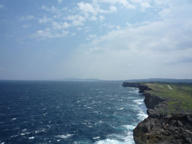 灯台上からの景色<br /><br />風が凄かったです(;´▽｀A``<br /><br />その分迫力満点！？