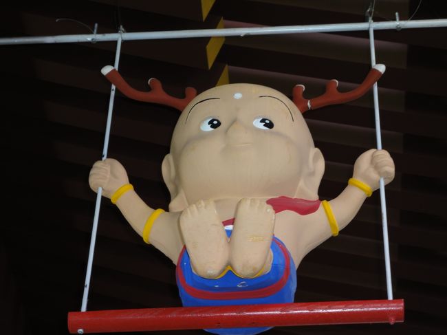 あ！頭上には、ブランコに乗るせんとくんが\(◎o◎)／！