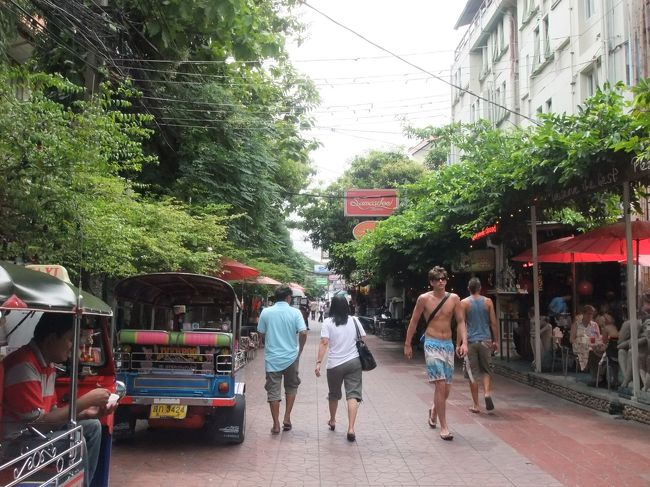 適当にブラブラしたり。