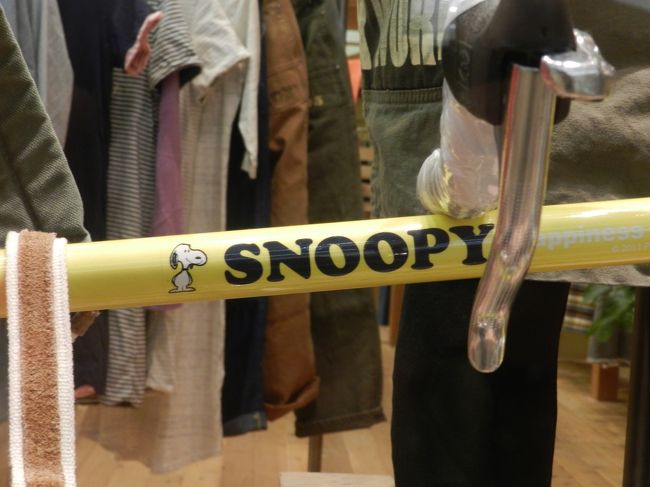 「OLD BETTY'S」オリジナルの自転車、欲しかったけど止めておきました。