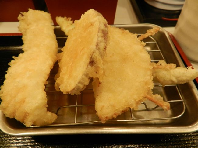 JOECOOLは「イカ定食（780円）」をオーダーしました。<br /><br />イカ天と数種類の野菜天が付いています。