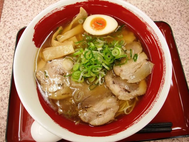 　「何をするにもまず腹ごしらえをしてから！」が、モットーの私達です。