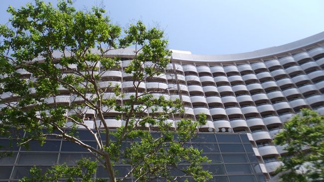 朝食の写真はありませんが、シンガポールで人気のTWGのティーパックが置いてありました。<br /><br />