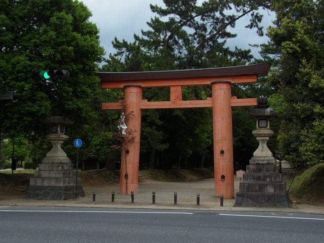 春日大社の門<br />明日見に来るからね〜