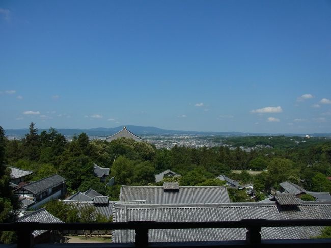 奈良の街を一望<br />とても眺めがよいです。<br />夜景も綺麗なんだそうです。<br />今回は残念ながら夜景は観れませんでしたが、また次回奈良へ来た際の楽しみに！