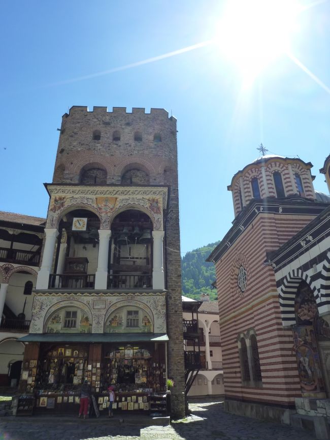 フレリョの塔<br />1883年の火災から難を逃れました。