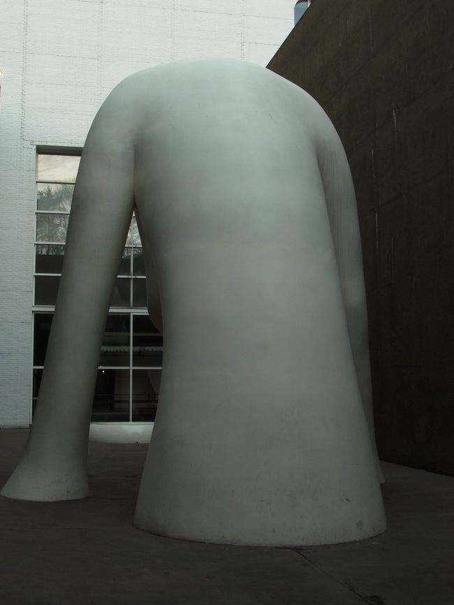 そして、後ろ姿・・・