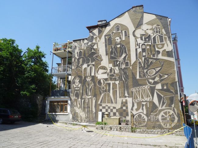 一般の家の壁画<br />ブルガリアではこういう壁画を結構見かけました。