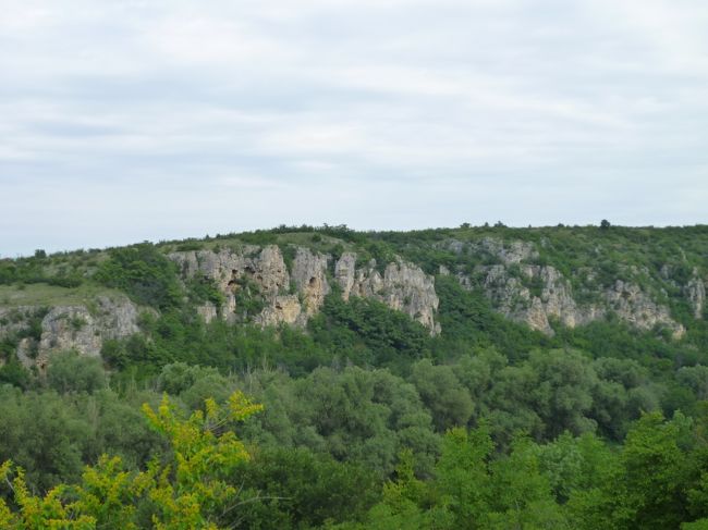 イワノボ岩窟教会へむかいます<br />