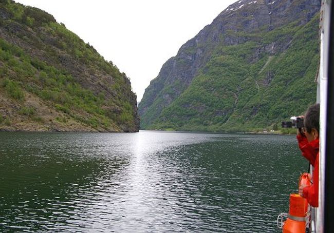 フイヨルドの風景をお楽しみください。