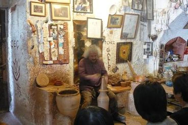 トルコで有名な陶芸家の先生。<br />アインシュタインみたいに可愛らしい。