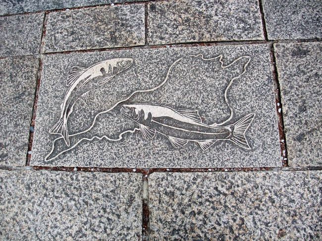 　歩道のタイルもなかなかお洒落です。