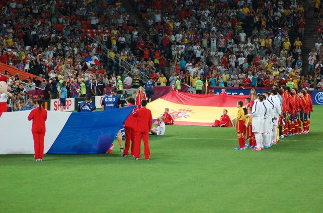 国家斉唱<br />スペイン国家は歌詞がありません。<br />フランスの国家は、テンションアップします。