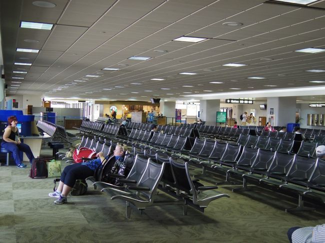 待ってる人も少ないし<br /><br />みんな暇そう