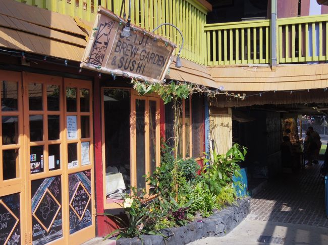 お店も小さくて可愛いお店ばっかり