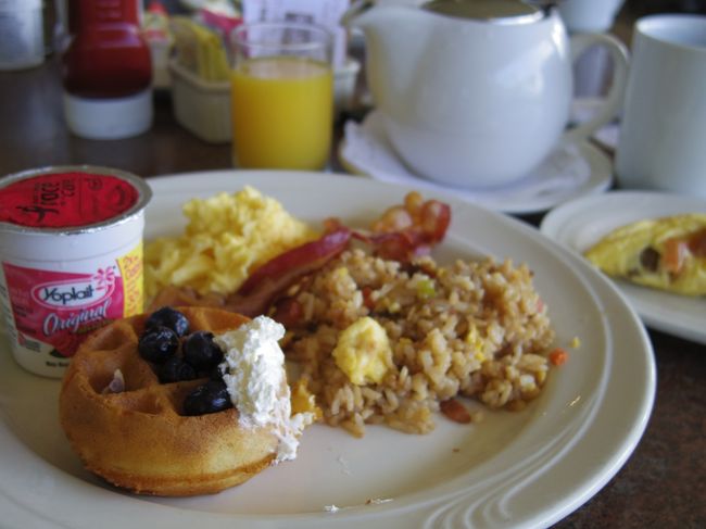 2日目の朝<br /><br />ホテルで朝食