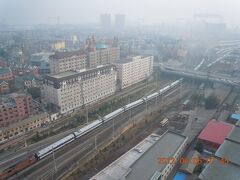 大連Sun Moon Lake Hotel (日月潭大飯店)部屋からの風景

操車場から大連駅に　旧日本橋通過中



