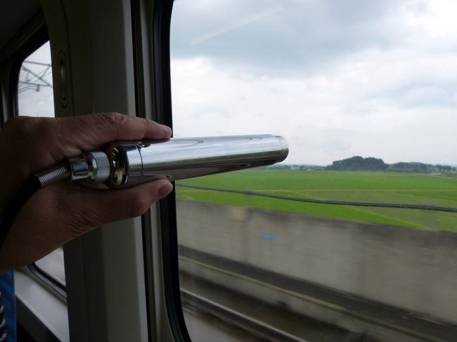 こまちの車窓から外の放射線量を測ると