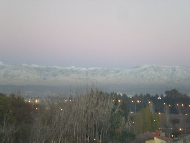 7月3日<br /><br />朝のアンデス（インターコンチネンタルの部屋から）