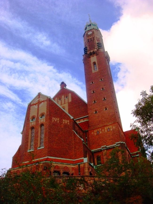 どうも教会っぽい。解説を読んだけどよくわからず（笑）