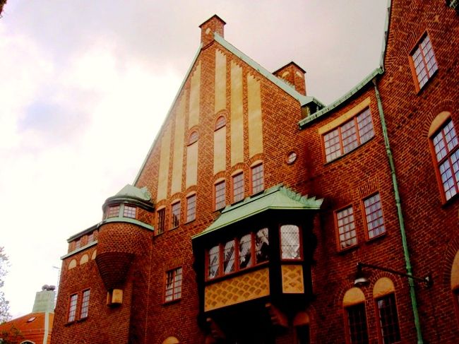 でも、出窓…出部屋？みたいな窓が素敵だな〜☆