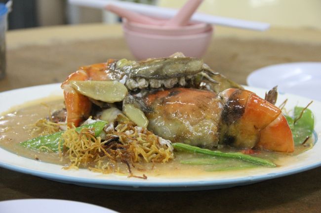 Soo Kee Mee(Soo Keeってつくレストランが向かいにもあります。)<br /><br />エビそば<br />一人分を頼んだつもりが、ちゃっかり二人分持ってこられてしまいました。<br />なんとか完食。エビの出汁が出ていてとてもおいしかったです。