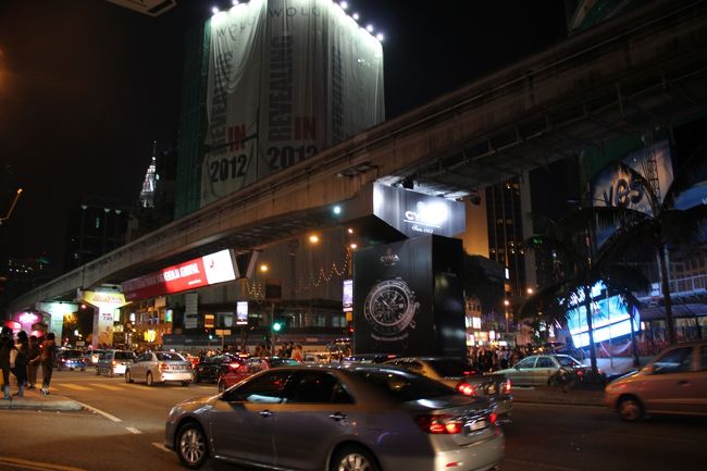 ブキッ・ビンタン(星の丘という意味らしい)<br />KL一番の繁華街です。