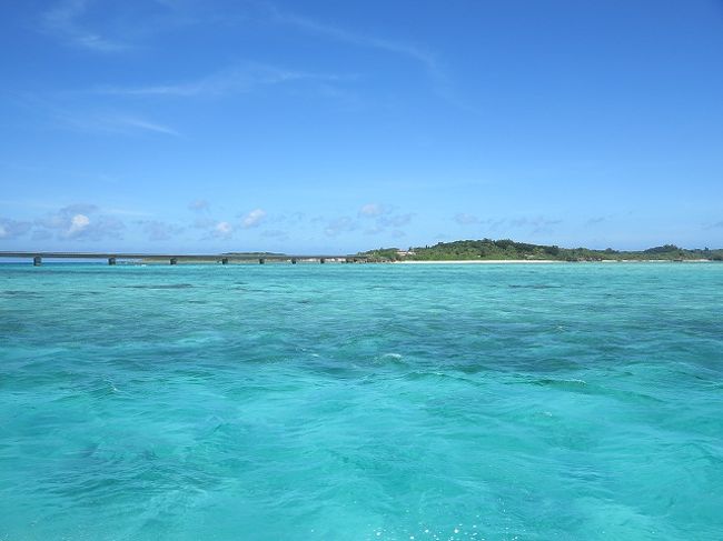 　池間大橋の周辺は水深が浅く、橋の下から外洋に向かってフェアウェイが作られています。<br /><br />　