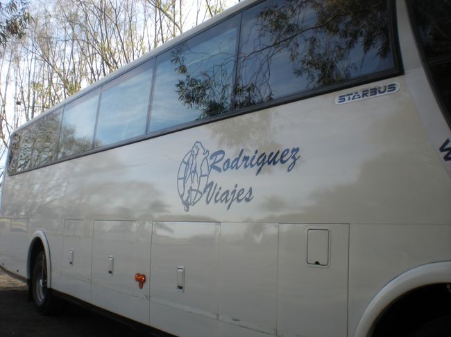 7月11日<br /><br />牧場ツアーにゴー<br /><br />大型バス